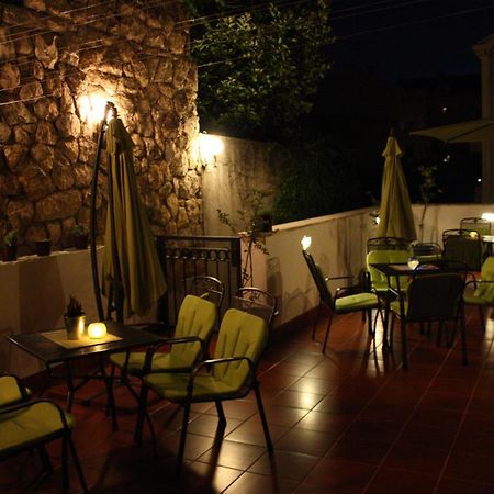 Guest House Sol Кавтат Екстериор снимка