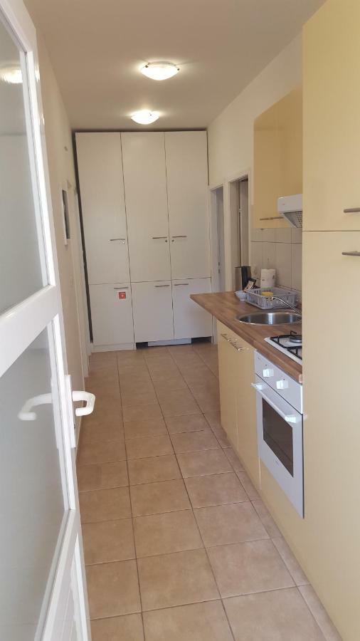 Guest House Sol Кавтат Екстериор снимка